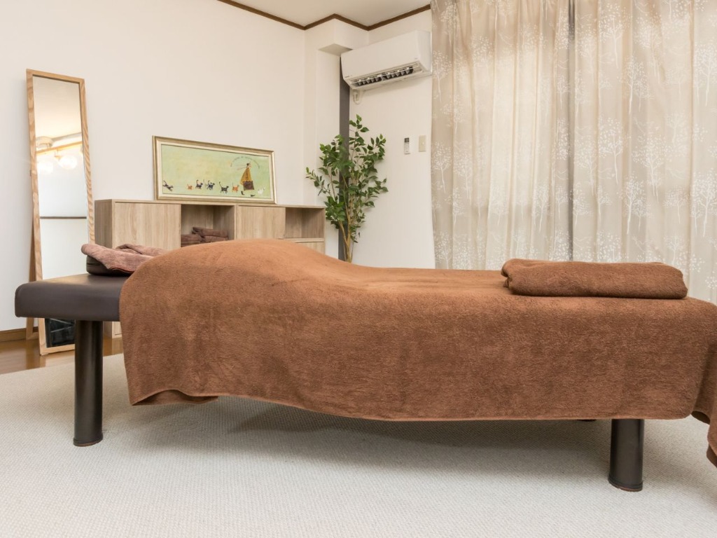 大阪市住吉区長居でのリラクゼーションなら当店へ。もみほぐし、足つぼ、ヘッドスパでリラックスタイムを。